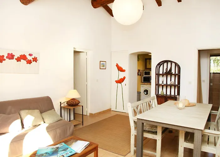 Tizzano, Santa Giulia Villa Porto-Vecchio (Corsica)