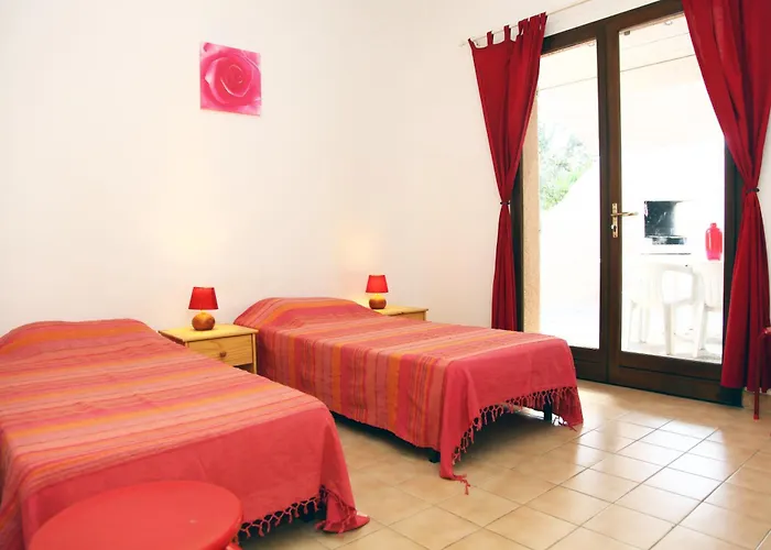 Tizzano, Santa Giulia Villa