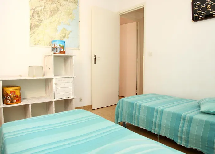 Villa Tizzano, Santa Giulia